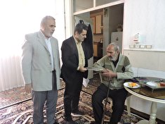 دیدار رئیس کانون استان قم با پیشکسوت جناب آقای محمد تقی فرمانی