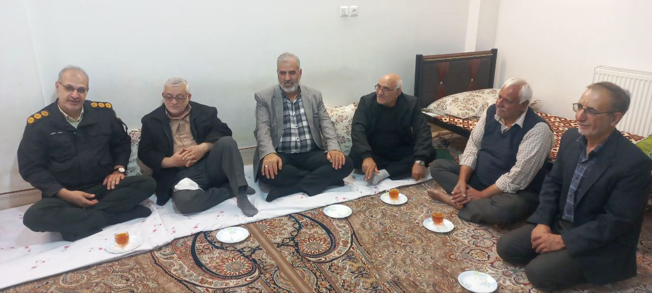 دیدار با سروان بازنشسته داریوش توکلی گارماسه دیدار با سروان بازنشسته داریوش توکلی گارماسه