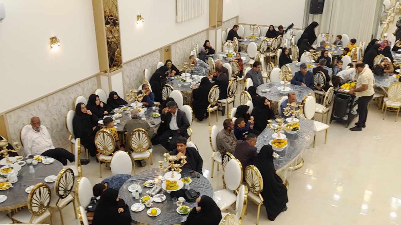 برگزاری ضیافت خانوادگی در شهرستان آران و بیدگل با حضور ۴۰ بازنشسته به همراه خانواده برگزاری ضیافت خانوادگی در شهرستان آران و بیدگل با حضور ۴۰ بازنشسته به همراه خانواده