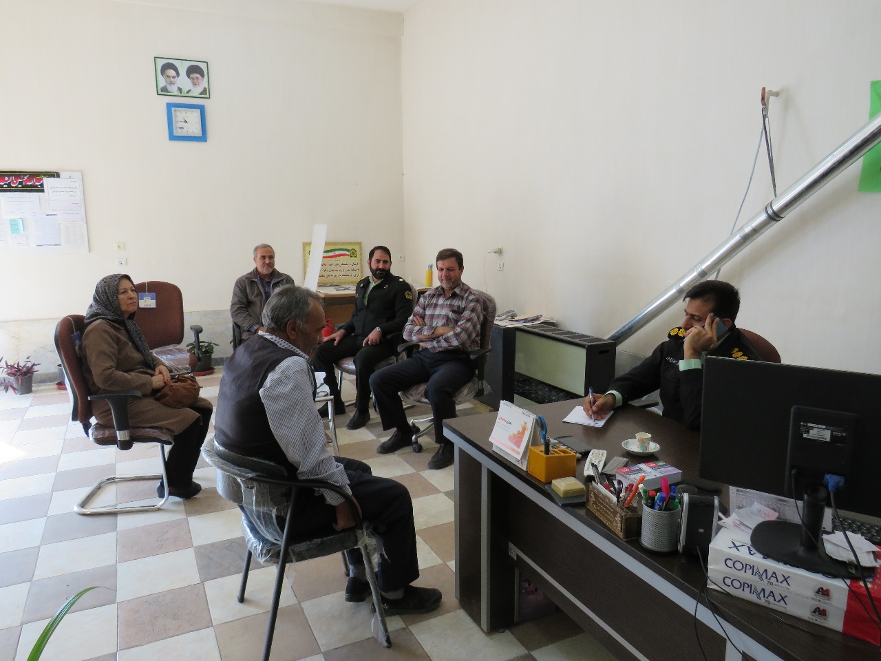 ملاقات چهره به چهره فرمانده انتظامي شهرستان نجف آباد با پیشکسوتان