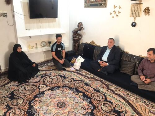 دیدار با مستمری بگیر زهرا سعیدوای