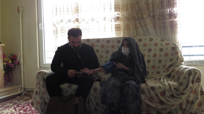 دیدار و دلجویی رییس کانون بازنشستگان استان از همسران بازنشستگان متوفی