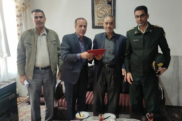 دیدار با ستوان‌یکم بازنشسته شمسعلی جبرئیلی در شهرستان قروه