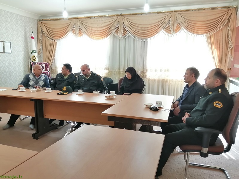 دیدار رئیس کلانتری 12 فلسطین شهرستان اردبیل با رئیس کانون بازنشستگان انتظامی استان