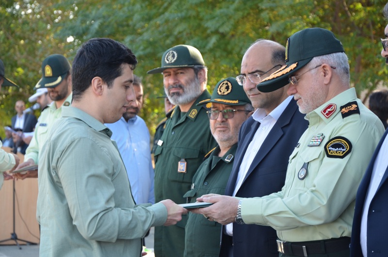 مراسم صبحگاه مشترک نیروهای مسلح غرب استان تهران مراسم صبحگاه مشترک نیروهای مسلح غرب استان تهران