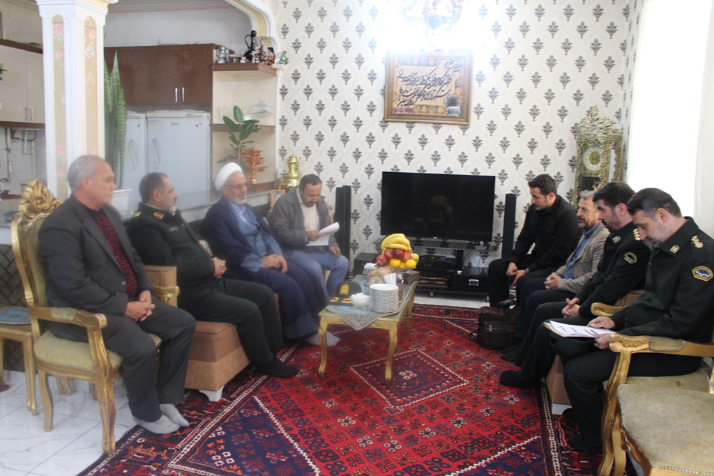 دیدار فرمانده انتظامی آذربایجان شرقی با عضو وابسته انتظامی در تبریز