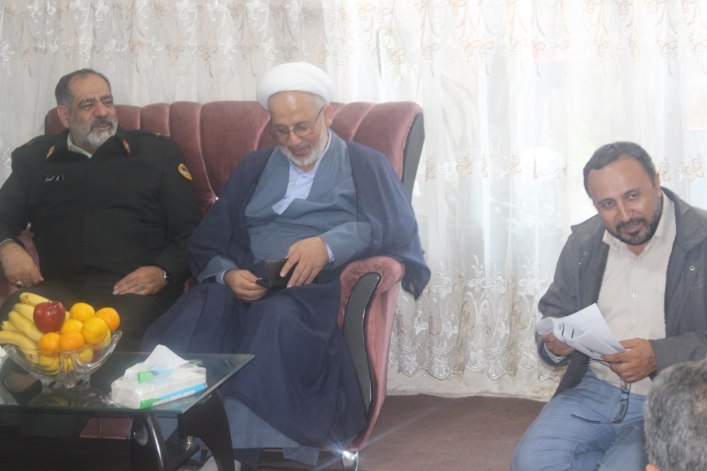 دیدار فرمانده انتظامی آذربایجان شرقی با عضو وابسته انتظامی در تبریز