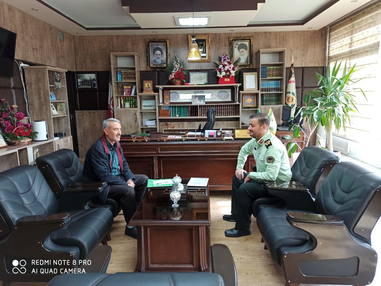 دیدار رئیس کانون بازنشستگان انتظامی زنجان با سردار طراقیه فرمانده انتظامی استان دیدار رئیس کانون بازنشستگان انتظامی زنجان با سردار طراقیه فرمانده انتظامی استان