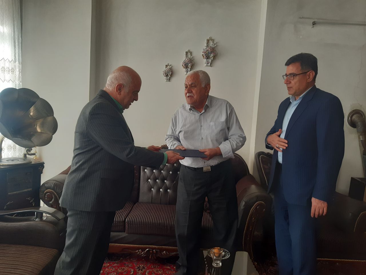 دیدار با 2 پیشکسوت بازنشسته استان کرمانشاه