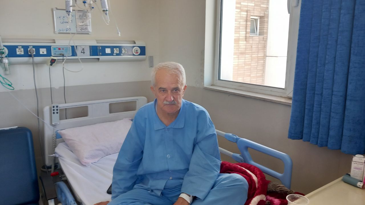 عیادت از 3 نفر از بازنشستگان در بیمارستان حضرت ابوالفضل (ع) فراجا کرمانشاه