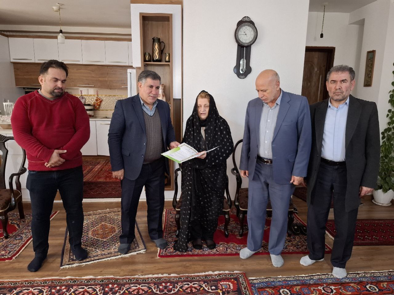 دیدار با 8 تن از بازنشستگان و مستمری بگیران استان اردبیل