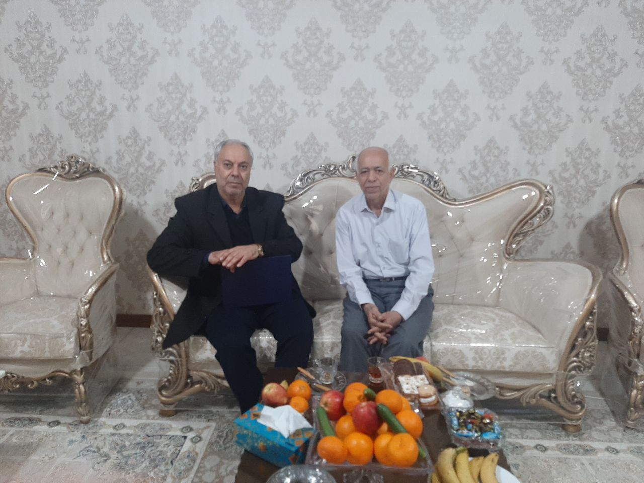 دیدار با بازنشسته آقای بهمن رستمیان دیدار با بازنشسته آقای بهمن رستمیان