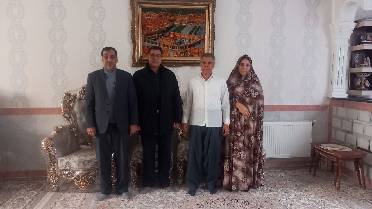 دیدار با 5 پیشکسوت بازنشسته استان کرمانشاه دیدار با 5 پیشکسوت بازنشسته استان کرمانشاه