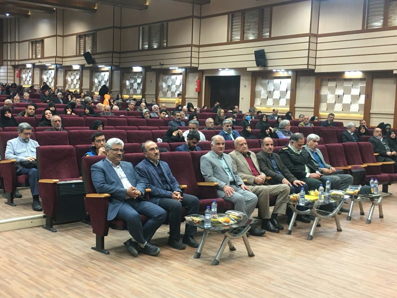 محفل انس و الفت با بازنشستگان استان یزد