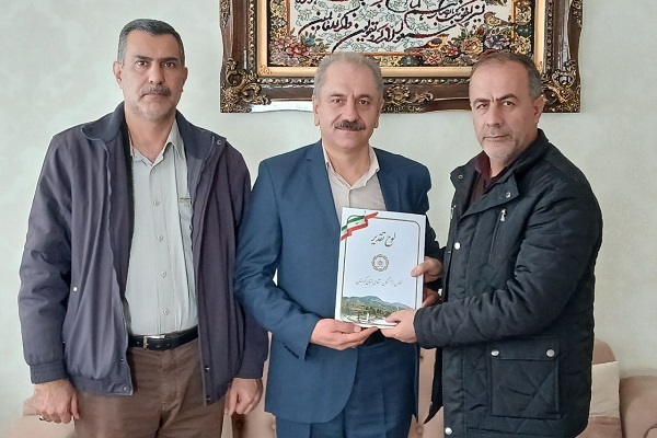 دیدار با 2 پیشکسوت بازنشسته شهرستان سنندج دیدار با 2 پیشکسوت بازنشسته شهرستان سنندج