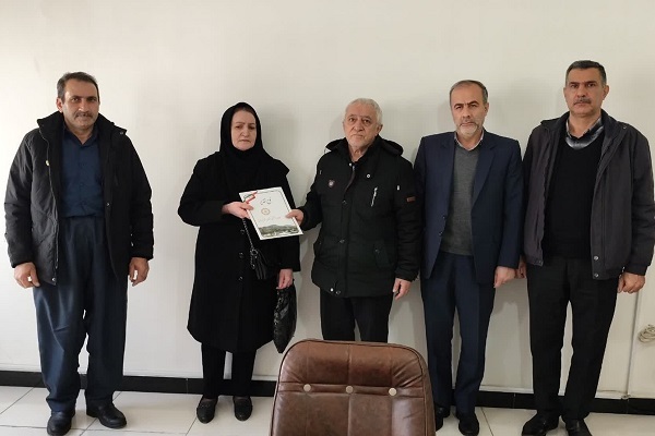 دیدار با 2 مستمریبگیر شهرستان مریوان دیدار با 2 مستمریبگیر شهرستان مریوان