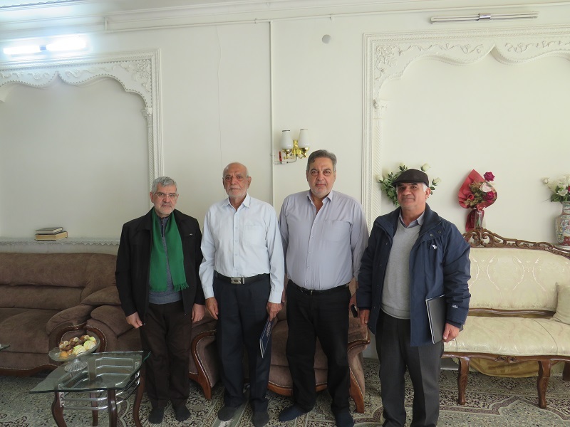 دیدار صمیمی با چهار نفر از بازنشستگان شهرستان یزد