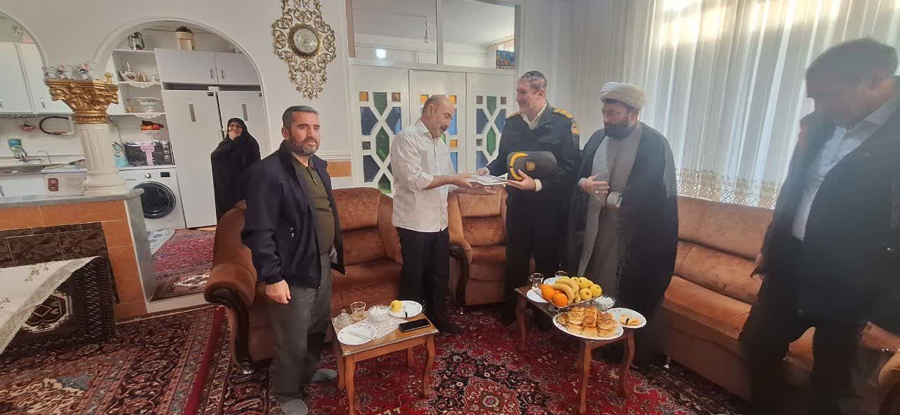 دیدار با سه نفر از بازنشستگان بیمار بستری در منزل در شهرستان میانه