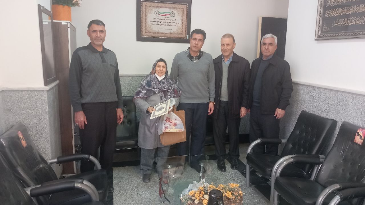 دیدار با 6  پیشکسوت بازنشسته استان کرمانشاه