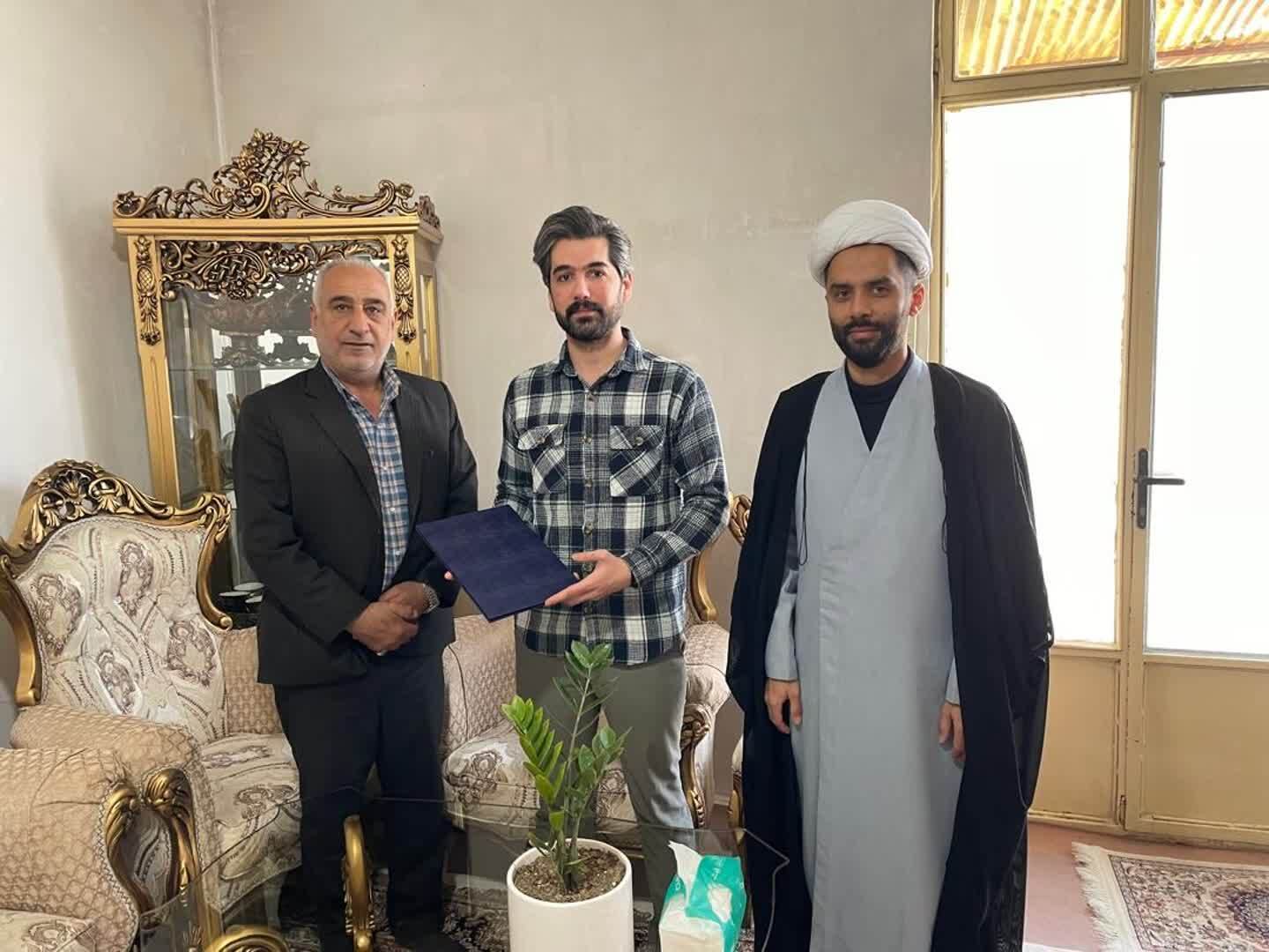 دیدار با بازنشسته آقای محسن اسکندرزاده دیدار با بازنشسته آقای محسن اسکندرزاده