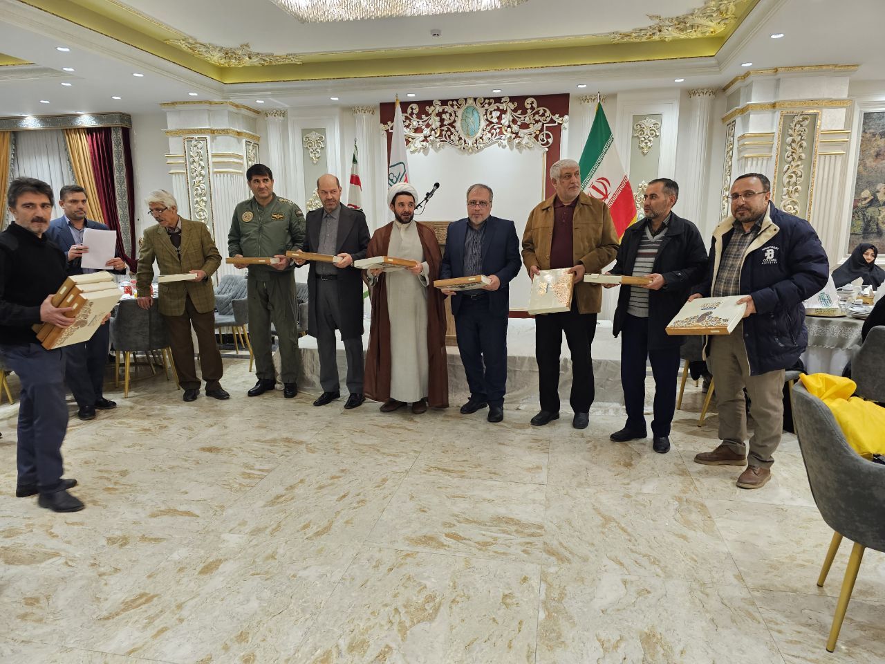 اجرای مراسم تکریم ایتام بمناسبت ماه مبارک رمضان در تبریز