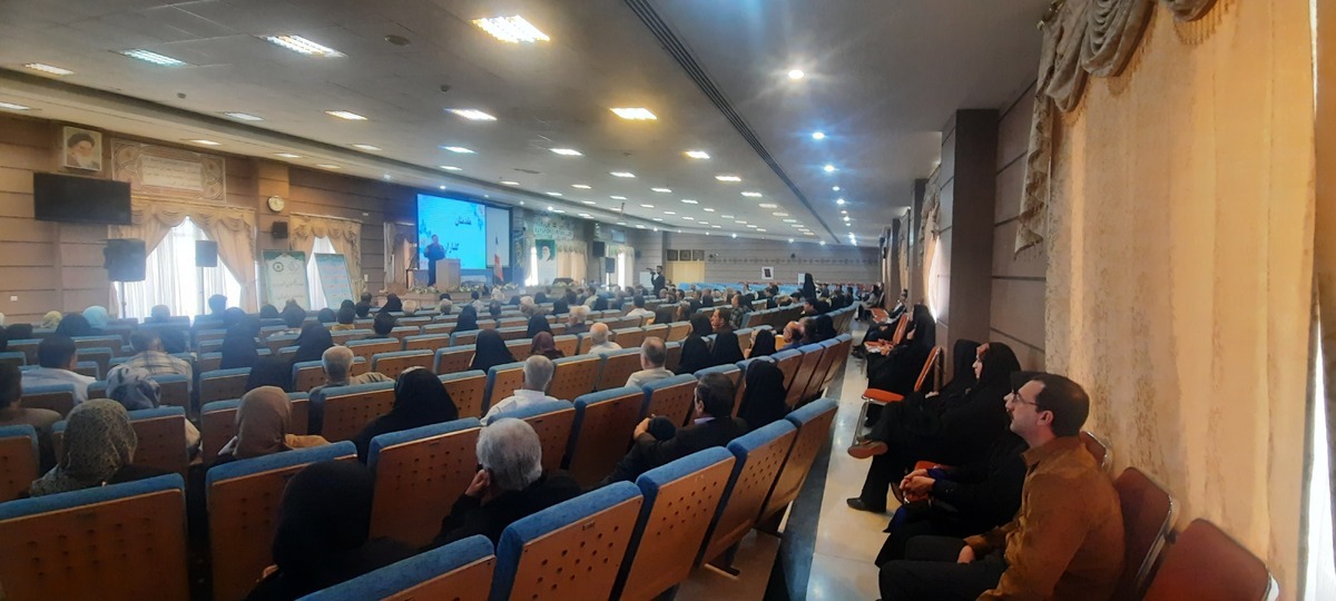 برگزاری ضیافت افطاری یادگاران