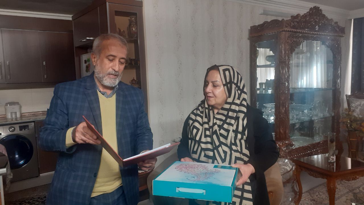تکریم و همدلی با خانواده ۱۵ نفر از درگذشتگان شهرستان اصفهان