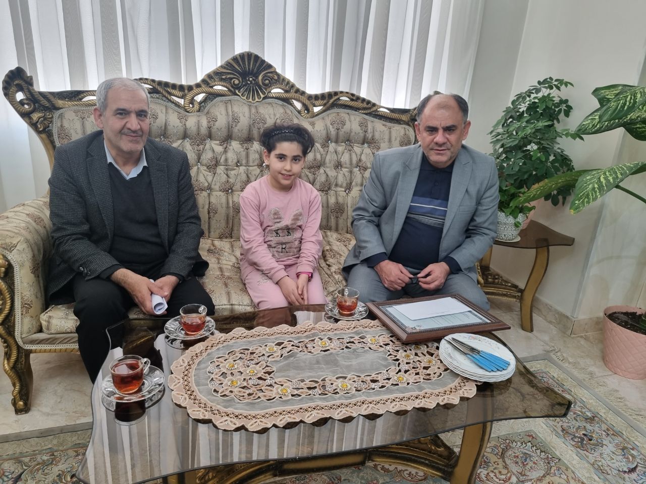 دیدار و سرکشی با تعداد 7 خانواده ایتام مستمری بگیر فراجا استان البرز