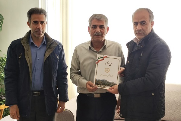 دیدار با 2 پیشکسوت بازنشسته شهرستان سنندج دیدار با 2 پیشکسوت بازنشسته شهرستان سنندج