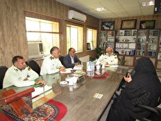دیدار فرمانده انتظامی استان کرمان با ۱۲ نفر از اعضا وابسته