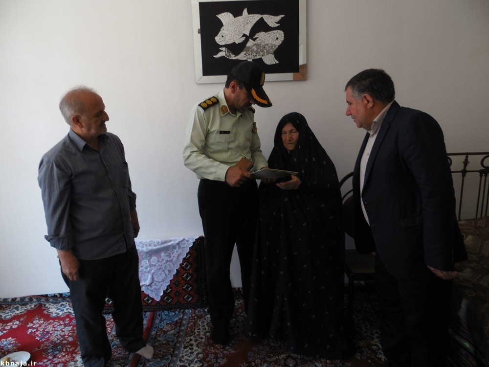 دیدار با 6 نفر از بازنشستگان و مستمری بگیران شهرستان گرمی دیدار با 6 نفر از بازنشستگان و مستمری بگیران شهرستان گرمی