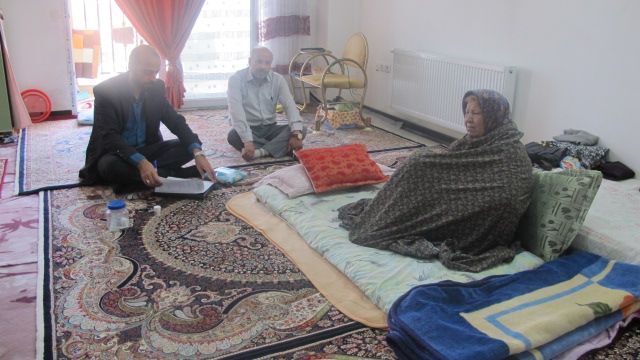 دیدار با سه مستمری بگیر