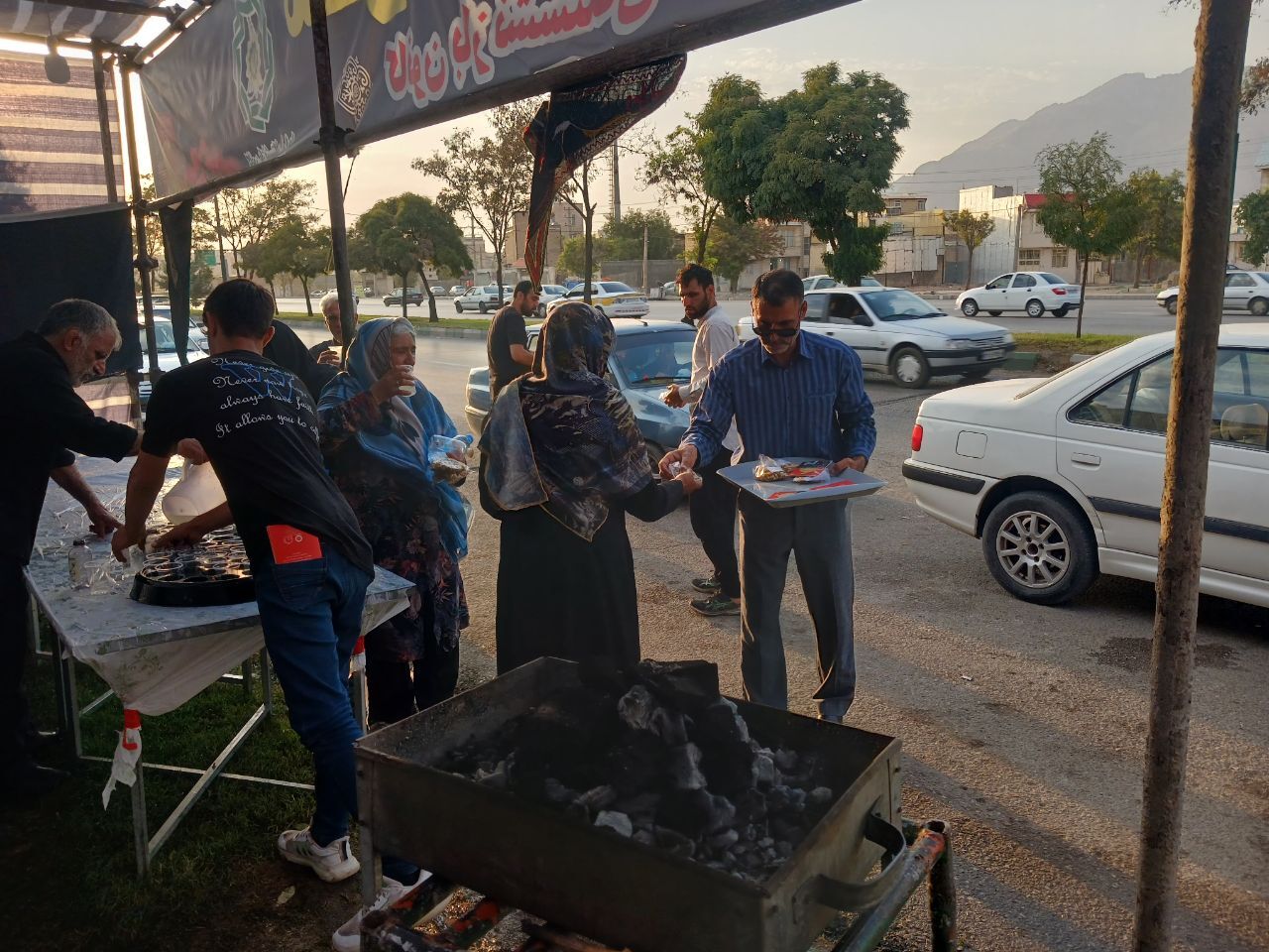 گزارش عملکردبر پایی موکب الحسین (ع) اربعین حسینی سال 1403 کانون بازنشستگان انتظامی استان کرمانشاه گزارش عملکردبر پایی موکب الحسین (ع) اربعین حسینی سال 1403 کانون بازنشستگان انتظامی استان کرمانشاه