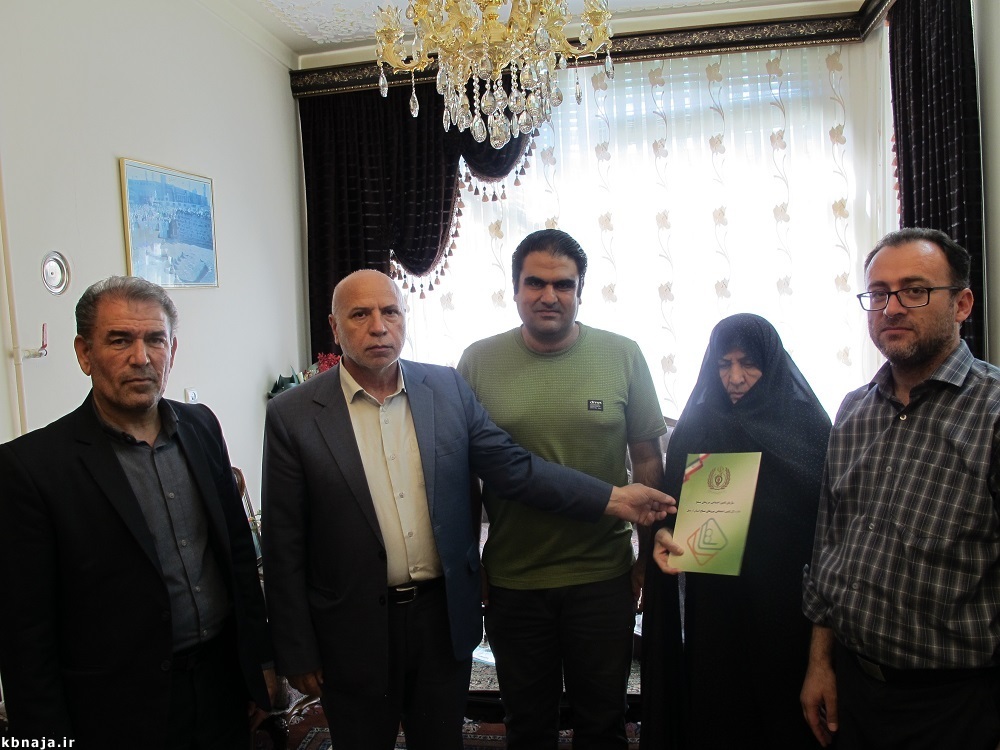 دیدار با 12 تن از مستمری بگیران استان اردبیل دیدار با 12 تن از مستمری بگیران استان اردبیل