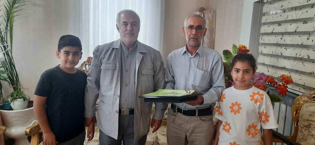 دیدار و گفتگو با 5 نفراز بازنشستگان شهرستان ارومیه دیدار و گفتگو با 5 نفراز بازنشستگان شهرستان ارومیه