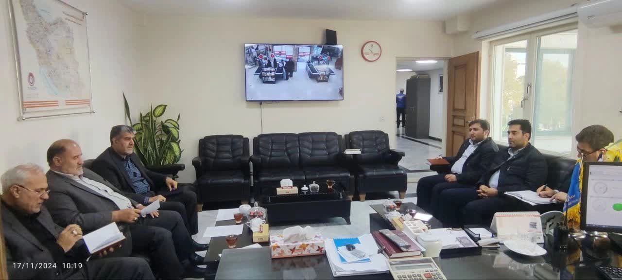 جلسه تعامل رؤسای کانون های بازنشستگان نیروهای مسلح شهرستان مراغه با رئیس فروشگاه اتکا