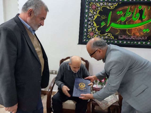 دیدار با بازنشستگان شهرستان رشت دیدار با بازنشستگان شهرستان رشت