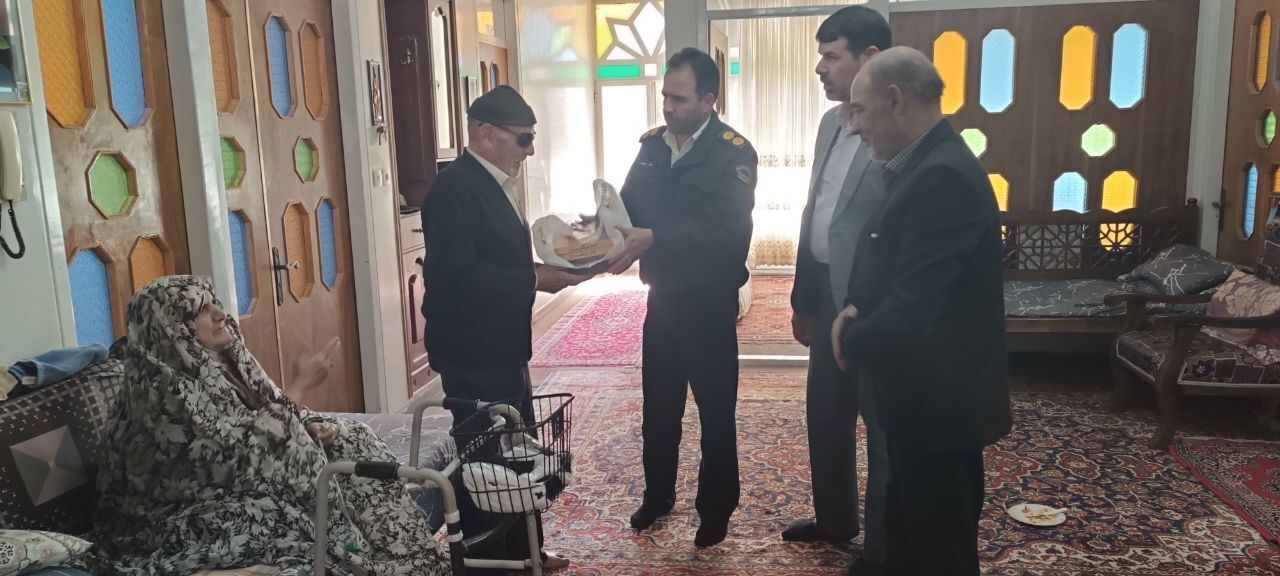 دیدار جانشین فرمانده انتظامی شهرستان گلپایگان با ۴ نفر از پیشکسوتان