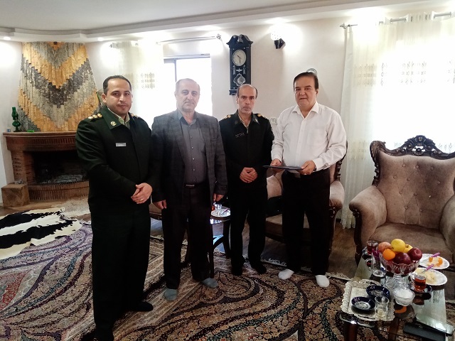 دیدار مسئول دفتر نمایندگی شهرستان رودسر با پیشکسوتان شهرستان دیدار مسئول دفتر نمایندگی شهرستان رودسر با پیشکسوتان شهرستان