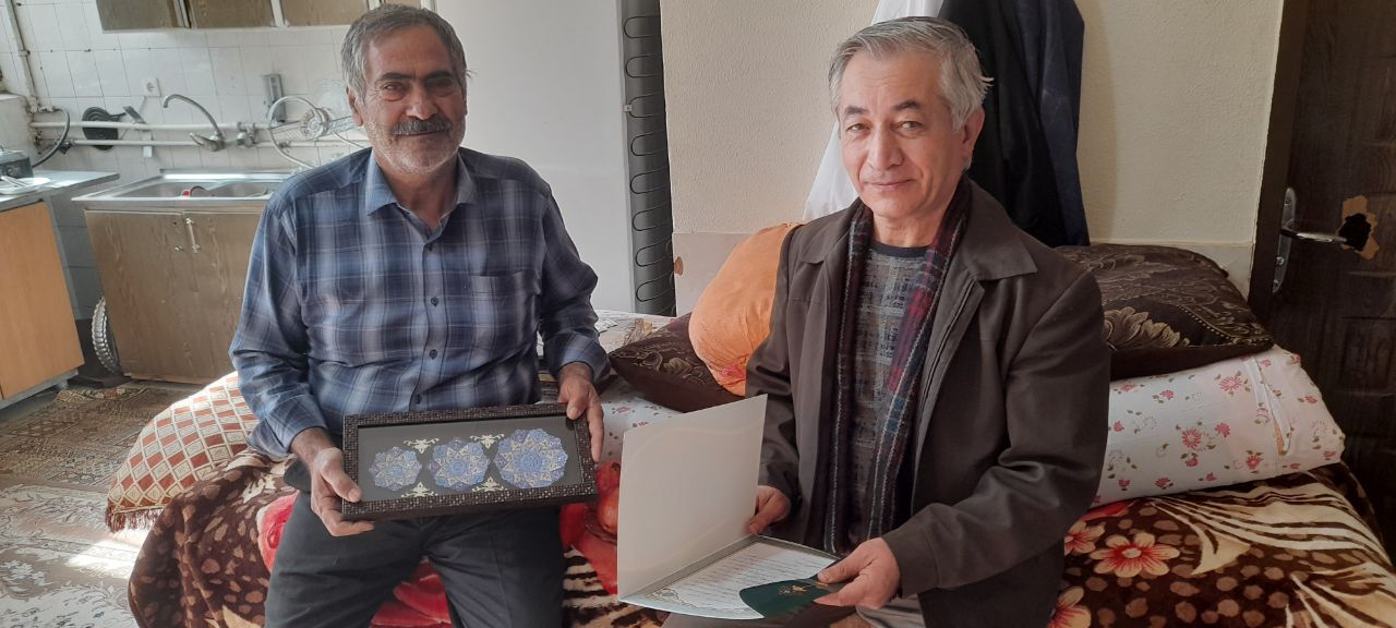 دیدار مسئول دفتر نمایندگی شهرستان خمینی شهر با ۴ نفر از پیشکسوتان شهرستان دیدار مسئول دفتر نمایندگی شهرستان خمینی شهر با ۴ نفر از پیشکسوتان شهرستان