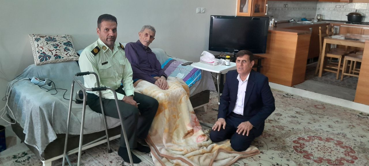 دیدار با 3 تن از بازنشستگان بیمار در شهرستان اندیمشک