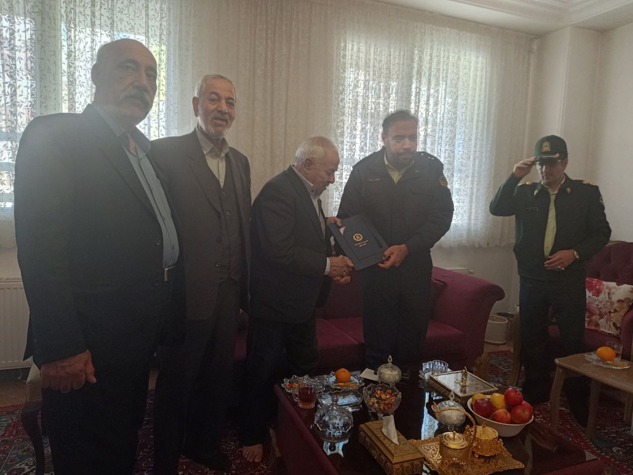 دیدار با 3 پیشکسوت شهرستان ساوه دیدار با 3 پیشکسوت شهرستان ساوه