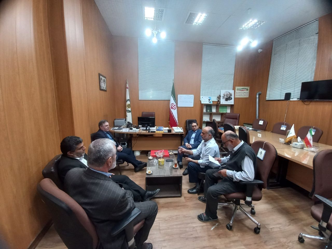 برگزاری جلسه با حضور رؤسای ساتا و سابا استان گیلان در کانون انتظامی استان برگزاری جلسه با حضور رؤسای ساتا و سابا استان گیلان در کانون انتظامی استان