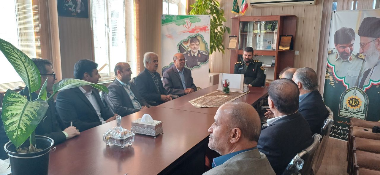 دیدار تعدادی از بازنشستگان و پیشکسوتان با فرمانده انتظامی شهرستان آذرشهر