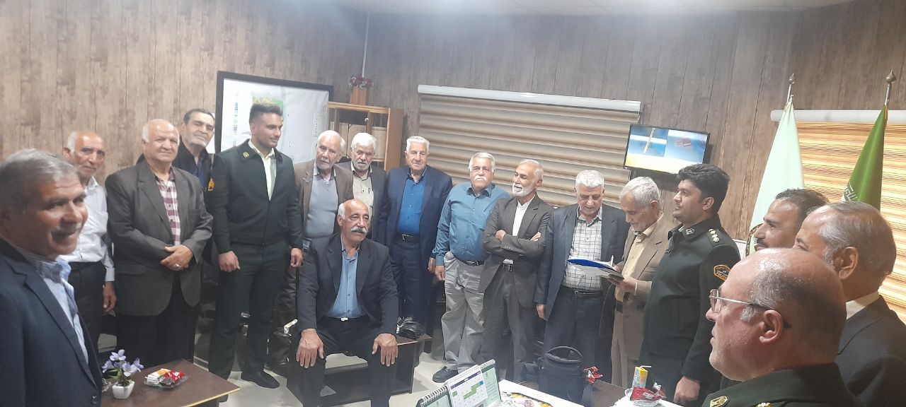 دیدار مسئول کانون انتظامی ساوه با رؤسای کلانتری‌های شهرستان