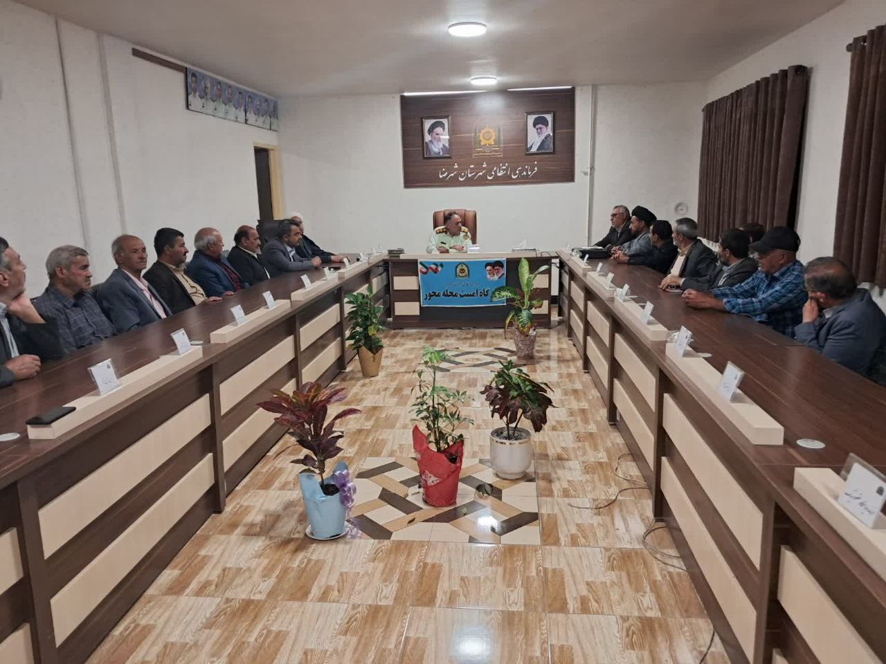 دیدار صمیمی مسئول دفتر نمایندگی شهرضا با فرماندهی انتظامی شهرستان