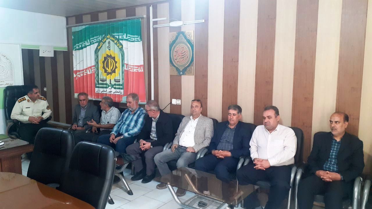 دیدار نمایندگان کانون استان و جمعی از بازنشستگان با ۴ کلانتری شهرستان اصفهان