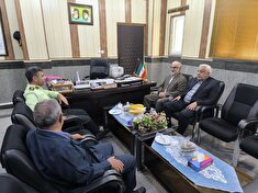 برگزاری نشست صمیمی معاون هماهنگ کننده انتظامی با رئیس کانون بازنشستگان استان خوزستان