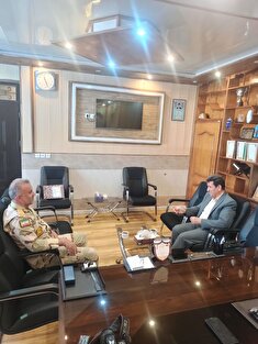دیدار رئیس دفتر کانون سلماس با فرمانده هنگ مرزی شهرستان سلماس