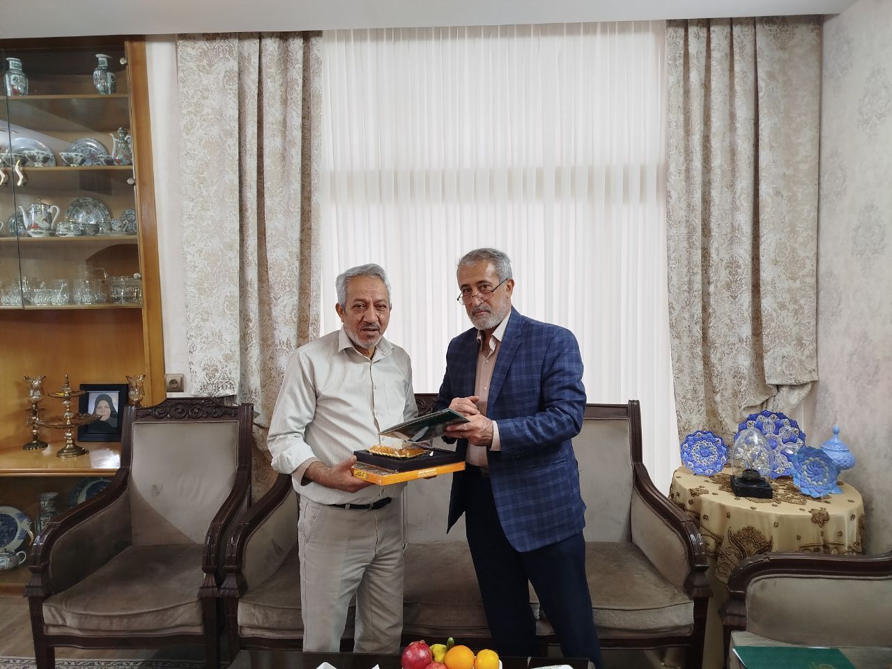 دیدار و سرکشی از ۱۵۰ عضو بازنشسته و مستمری بگیر استان اصفهان در فصل پائیز